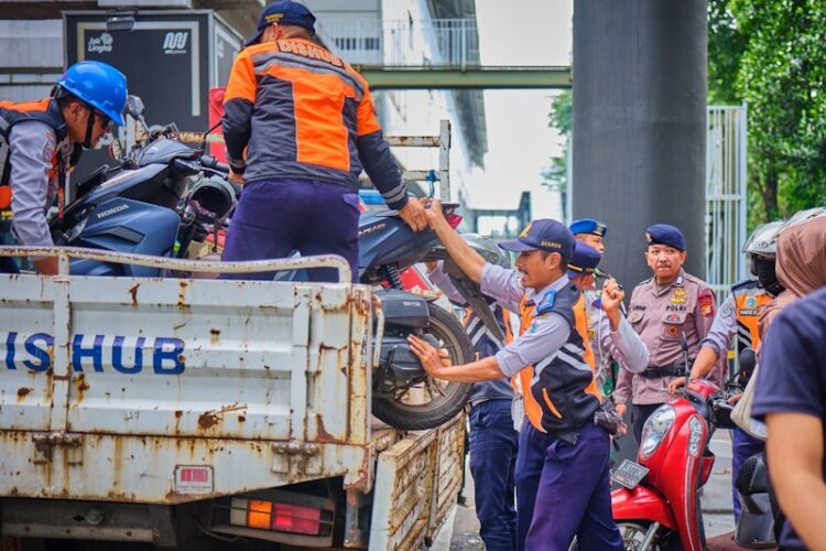 dok. Penertiban parkir liar Dinas Perhubungan DKI Jakarta | Sumber Foto: Kominfotik DKI