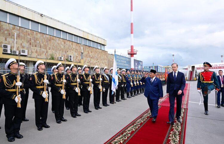 Presiden Republik Indonesia, Prabowo Subianto tiba di Bandara Internasional Pulkovo, St. Petersburg, Federasi Rusia, Rabu, 18 Juni 2025, sekitar pukul 17.50 waktu setempat | Sumber Foto: Biro Pers Setpres