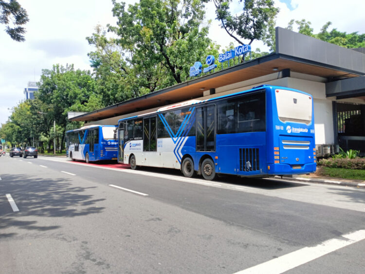 Layanan transportasi publik Transjakarta | Sumber Foto: dok. Pemprov DKI