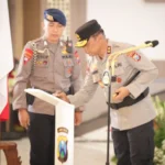 Upacara serah terima jabatan di Gedung Mahameru, Mapolda Jawa Timur, Surabaya, Selasa (8/7/2025) | Foto: Ist/Ariandi K