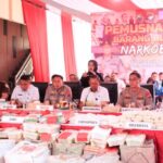 Konferensi pers pemusnahan barang bukti narkoba di Markas Polda Jawa Timur, Rabu (9/7/2025) | Foto: Ariandi K/BI