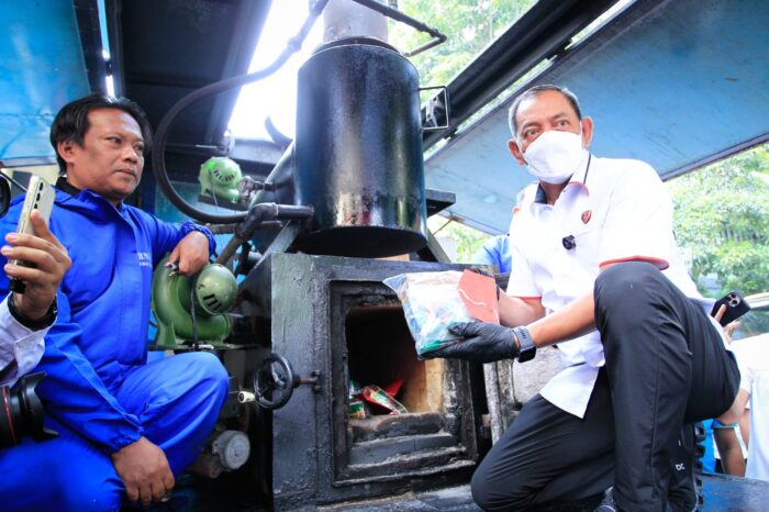 Konferensi pers pemusnahan barang bukti narkoba di Markas Polda Jawa Timur, Rabu (9/7/2025) | Foto: Ariandi K/BI