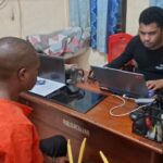 dok. Salah satu terduga pelaku saat dilakukan pemeriksaan oleh petugas kepolisian | Sumber Foto: Hum Satgas ODC 2025