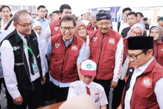 dok. Pemeriksaan kesehatan gratis bagi pelajar sekolah | Sumber Foto: Kemenkes