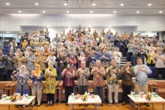 Sekolah Kepemimpinan ITS menghadiri Menteri Sosial (Mensos) RI periode 2020–2024, Tri Rismaharini, sebagai keynote speaker, Selasa (15/7/2025) | Sumber Foto: Ist/Dap