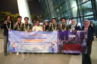 dok. Empat siswa Indonesia saat tiba di Terminal 3 Bandara Soekarno-Hatta, Tangerang, Banten | Sumber Foto: Kemendikdasmen