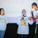 Menteri PPPA, Arifah Fauzi (tengah) dalam acara nonton bareng film animasi "Jumbo" di CGV Grand Indonesia, Jakarta, Minggu (20/7/2025) | Sumber Foto: Kemen PPPA