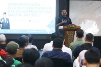 Ketua KONI Jatim, Muhammad Nabil, saat membuka kegiatan seleksi calon pelatih Puslatda yang digelar di Kota Surabaya, Senin (28/7/2025) | Foto: Ist/Dimas Ap