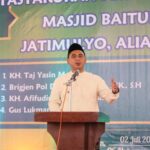 Wakil Gubernur Jawa Tengah, Taj Yasin Maimoen, saat menghadiri tasyakuran peresmian renovasi Masjid Baitul Khasan di Desa Jatimulyo, Kecamatan Alian, Kabupaten Kebumen, Rabu (2/7/2025) | Foto: Hum Jateng