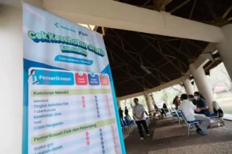 dok. Pelaksanaan program Cek Kesehatan Gratis (CKG) di Halaman Gedung Pusat Administrasi Universitas Indonesia (UI) pada Jumat (23/05/2025) | Sumber Foto: Pemkot Depok