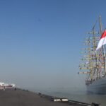 Upacara pemberangkatan KRI Bima Suci di Dermaga Madura Ujung, Markas Koarmada II, Surabaya, Jumat (1/8/2025) | Foto: Dispen Koarmada II