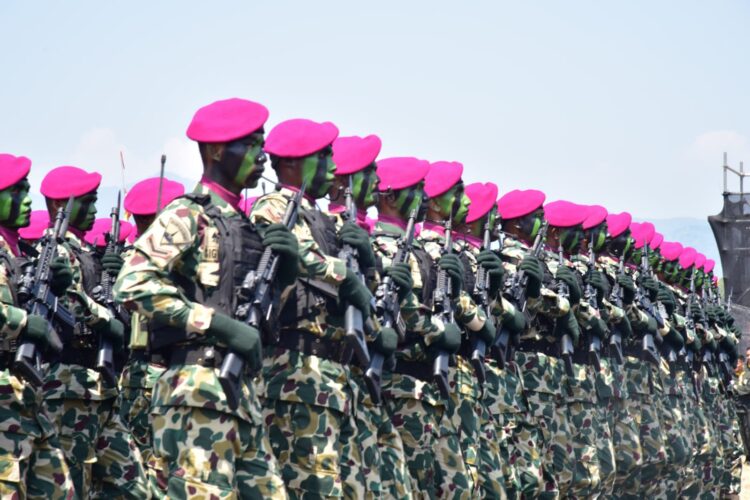 Upacara Gelar Pasukan Operasional dan Kehormatan Militer di Pusdiklatpassus, Batujajar, Bandung Barat, Minggu (10/8/2025) | Sumber Foto: Dispen Kormar