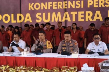 Ungkap kasus narkoba dalam konferensi pers di Polres Langkat, Rabu (20/8/2025) | Foto: Hum Polda Sumut
