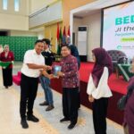 Kegiatan bedah buku dihadiri sekitar 500 peserta yang terdiri dari mahasiswa dan dosen UM Surabaya | Sumber Foto: dok. Hum Polri