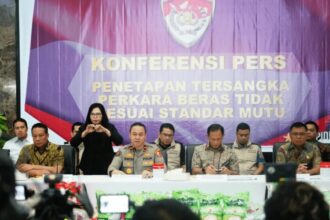 Konferensi pers ungkap kasus dugaan pelanggaran mutu beras premium di Gedung Bareskrim Polri, Jakarta Selatan, Jumat (1/8/2025) | Foto: dok. Hum Polri