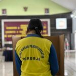 Ilustrasi: Warga binaan Lapas/Rutan di Jawa Timur menyalurkan hak pilihnya dalam Pilkada 2024 pada Rabu (27/11/2024) | Foto: dok. Kemenkum Jatim
