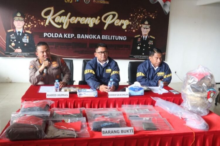 Konferensi pers ungkap kasus pembunuhan wartawan di Pangkalpinang, Bangka Belitung, Rabu (13/8/2025) | Sumber Foto: Polda Babel