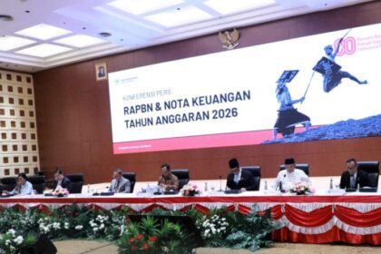 Konferensi pers mengenai RAPBN 2026 dan Nota Keuangan di Direktorat Jenderal Pajak, Kementerian Keuangan, Jakarta, Jumat (15/8/2025) | Foto: Kemdiktisaintek