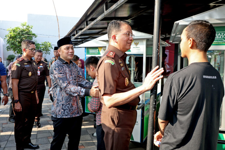 Pelaksanaan sanksi sosial dan penyerahan bantuan kewirausahaan pasca Restorative Justice di UPTD Liponsos Keputih, Surabaya, Jumat (29/8/2025).