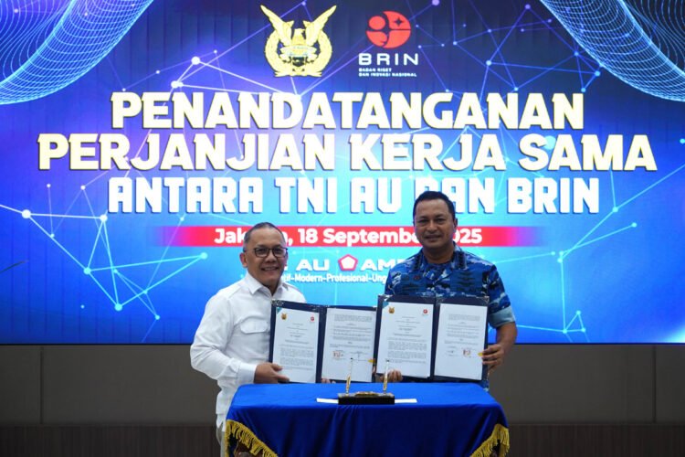 Acara penandatanganan PKS antara BRIN dan TNI AU di Ruang Serbaguna IG. Dewanto Denmabesau, Cilangkap, Jakarta Timur, Kamis (18/9/2025) | Sumber Foto: Hum BRIN