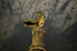 dok. Monumen "Ayam Jago" di Lidah Wetan, Surabaya | Sumber Foto: Pemkot Surabaya