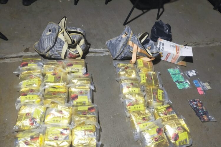 Barang bukti yang diduga narkotika berhasil diamankan Bareskim Polri | Sumber Foto: Divhum Polri