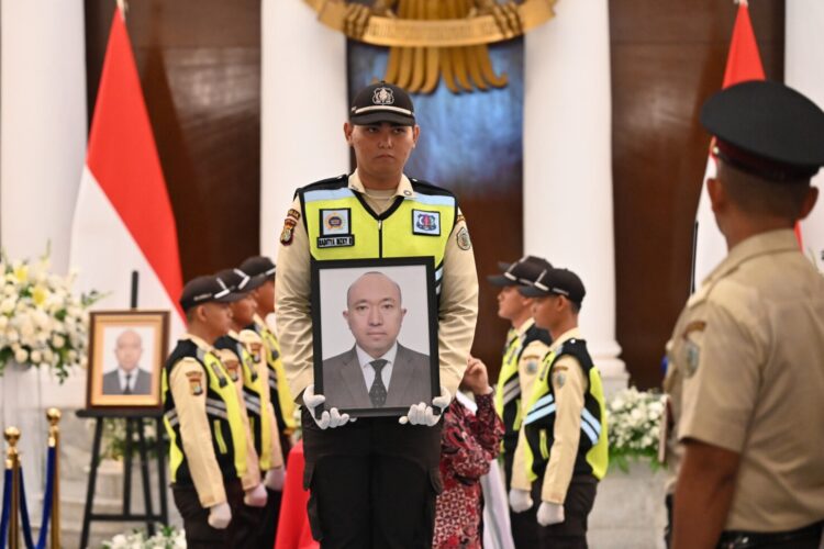 Upacara penghormatan terakhir bagi almarhum Zetro Leonardo Purba, di Gedung Pancasila, Kemlu RI, Jakarta Pusat, Kamis (11/9/2025) | Foto: dok. Kemlu RI
