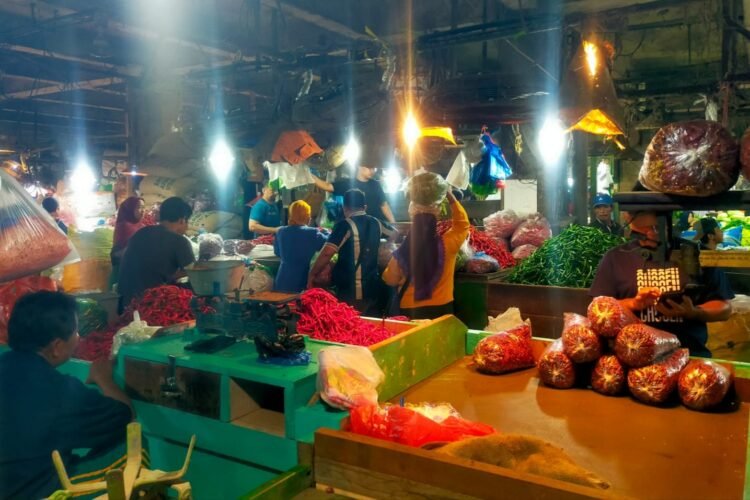 dok. Aktivitas pedagang di Pasar Keputran Utara Surabaya | Foto: Dna/BI