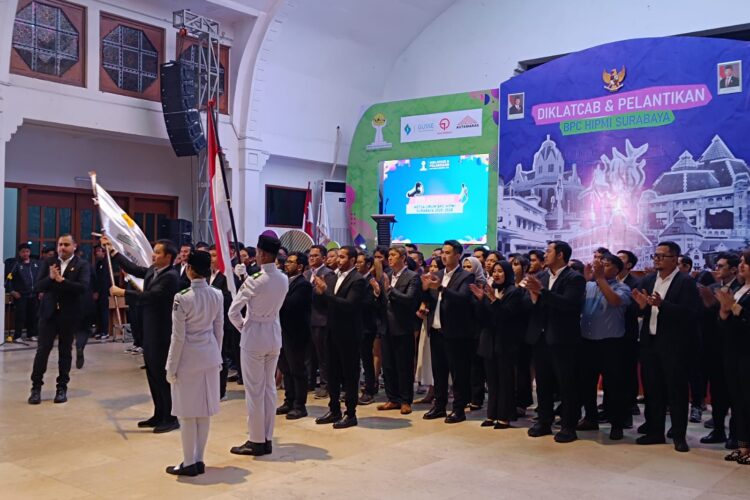 Pelantikan BPC HIPMI Surabaya Masa Bakti 2025-2028 di Gedung Barat Balai Pemuda Surabaya, Jumat (3/10/2025) malam | Foto: Dna/BI