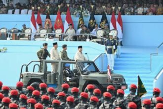 Presiden Prabowo Subianto, bertindak sebagai inspektur upacara pada peringatan HUT ke-80 TNI di Lapangan Silang Monas, Jakarta, Minggu (05/10/2025) | Sumber Foto: Biro Pers Setpres