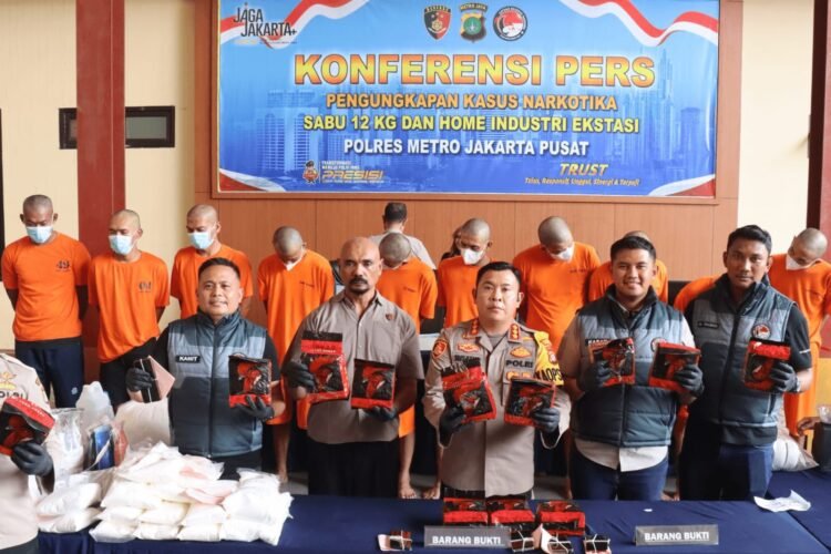 Konferensi pers ungkap kasus narkoba di Mapolres Metro Jakarta Pusat, Selasa (21/10/2025) | Foto: Hum-Res Jakpus