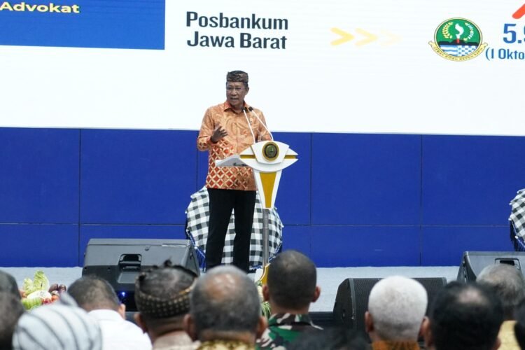 Menteri Hukum RI, Supratman Andi Agtas, saat peresmian Posbankum Jawa Barat di Gedung Sabuga, Kota Bandung, Kamis (02/10/2025) | Foto: dok. Kemenkum