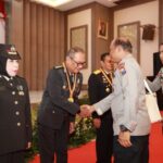 Wisuda Purnabakti Pegawai Negeri pada Polri (PNPP) Polda Jawa Timur, di Gedung Mahameru Mapolda Jatim, Surabaya, Selasa (21/10/2025) | Foto: Hum-Polda Jatim