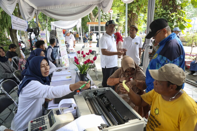 Peringatan International Right to Know Day (RTKD) 2025 di Car Free Day Taman Bungkul, Surabaya Minggu (26/10/2025) | Sumber Foto: Pemkot Surabaya
