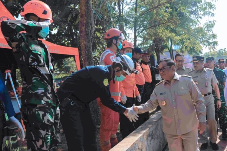 Apel dan Simulasi Kesiapsiagaan Jaga Jakarta dalam menghadapi musim hujan di Ruang Limpah Sungai Lebak Bulus, Cilandak, Jakarta Selatan, Selasa (4/11/2025) | Foto: Pemprov DKI