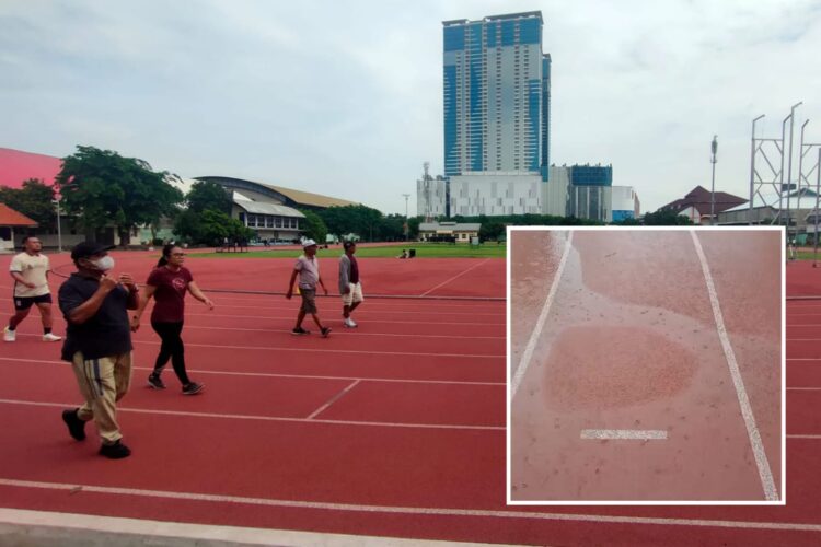 Kondisi lintasan lari Lapangan Jatim Seger di Surabaya menggelembung usai diguyur hujan deras pada Senin (10/11/2025) | Foto: Dimas Ap/Ist