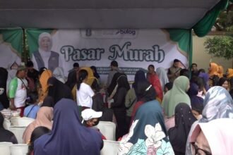 Gelaran Pasar Murah di Gedung Pandan Sari, Kandangan, Kecamatan Benowo, Kota Surabaya, Minggu (16/11/2025) | Foto: Sc/BI