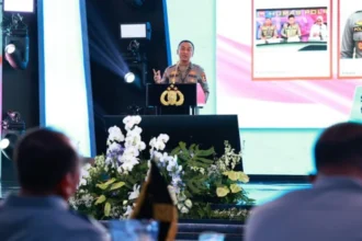 Kadiv Humas Polri Irjen Pol Sandi Nugroho, saat menjadi narasumber dalam Apel Kasatwil 2025, di Mako Satuan Latihan Korbrimob, Cikeas, Bogor, Jawa Barat, Selasa (25/11/2025) | Sumber Foto: Divhum Polri