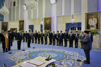 Presiden Prabowo Subianto melantik Kepala dan Wakil Kepala Badan Riset dan Inovasi Nasional (BRIN) di Istana Negara, Jakarta, Senin (10/11/2025) | Foto: Biro Pers Setpres