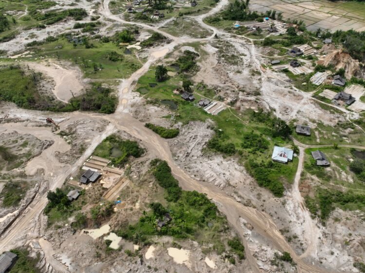 Salah satu lokasi pertambangan di wilayah Sumatra Barat | Sumber Foto: Hum KLH/BPLH