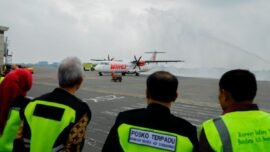 Pembukaan rute perdana penerbangan Solo-Bandung dan Solo-Surabaya dari Bandara Adi Soemarmo, Kabupaten Boyolali, Sabtu (20/12/2025). (Hum Prov Jateng)
