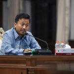 Kepala Bidang Jalan dan Jembatan DSDABM Kota Surabaya, Adi Gunita, saat menyampaikan paparan seleksi JPT untuk posisi Kepala DPRKPP Surabaya | Foto: Ist/Kom