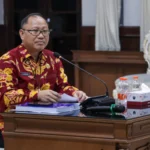 Sekretaris DPM-PTSP Kota Surabaya, Lasidi, saat mengikuti fit and proper test pengisian Jabatan Pimpinan Tinggi Pratama (JPT) di Ruang Sidang Wali Kota Surabaya, Senin (1/12/2025) | Foto: Ist/Kom