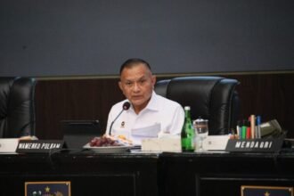 Wamenko Polkam Letjen TNI (Purn.) Lodewijk F. Paulus, pada Rapat Koordinasi Pusat dan Daerah Dalam Rangka Perayaan Natal 2025 dan Tahun Baru 2026 di Jakarta, Senin (1/12/2025) | Foto: Sumber Hum/Polkam