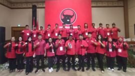 Foto bersama Ketua dan Pengurus DPC PDI Perjuangan Kota Surabaya periode 2025-2030, Minggu (21/12/2025) (Ist/Dimas AP)