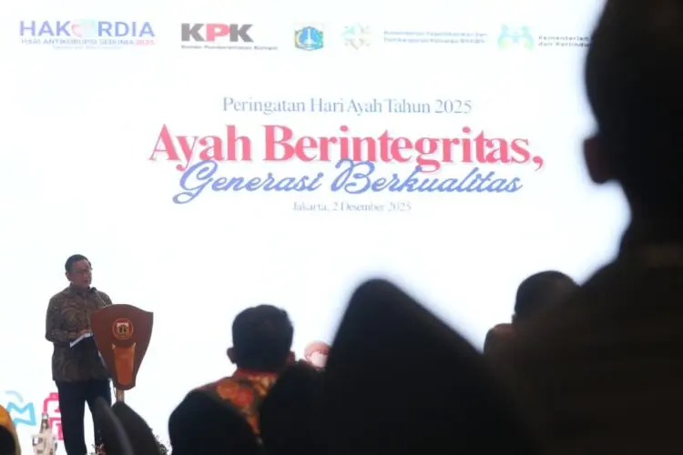 Gubernur DKI Jakarta, Pramono Anung, saat membuka Peringatan Hari Ayah pada rangkaian Hari Antikorupsi Sedunia Tahun 2025, di Tanah Abang, Jakarta Pusat, Selasa (2/12/2025) | Foto: Kominfotik DKI