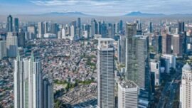 Kawasan pusat bisnis Jakarta dengan deretan gedung perkantoran dan permukiman warga. (Foto: dok. Pemprov DKI Jakarta)