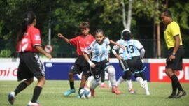 Pertandingan Tiger Football Academy (FA) vs Srikandi Mojopahit di Lapangan Bogowonto, Surabaya, Sabtu (17/1/2026) (Ist/Dimas AP)
