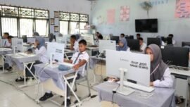 Dok. Pelaksanaan Tes Kemampuan Akademik (TKA) di SMA Negeri 1 Enrekang, Kabupaten Enrekang, Sulawesi Selatan, Senin (3/11/2025) (Foto: Hum/Dikdasmen)