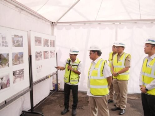Peletakan batu pertama atau groundbreaking pembangunan pintu masuk Stasiun MRT Harmoni, Selasa (20/1/2026). (Foto: Kominfotik DKI)